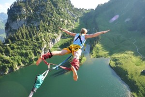 半岛体育官方网站-JackeyLove爆冷击败切尔西，逆转引爆全场！